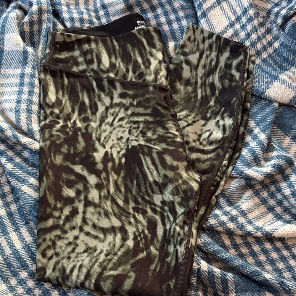 Green Animal Patterned Good American Leggings
